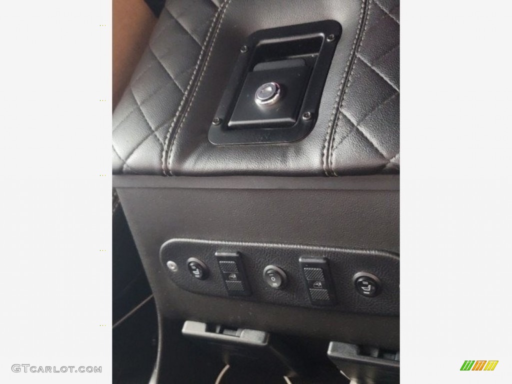 1988 Land Rover Defender 90 Controls Photo #144985909