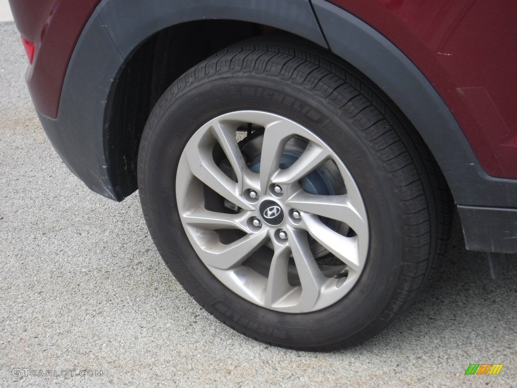 2017 Tucson SE AWD - Ruby Wine / Beige photo #3