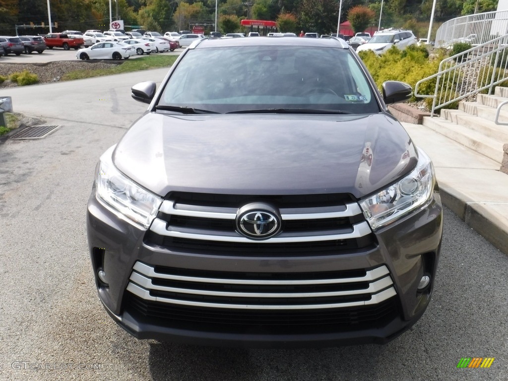 2019 Highlander XLE AWD - Predawn Gray Mica / Black photo #11