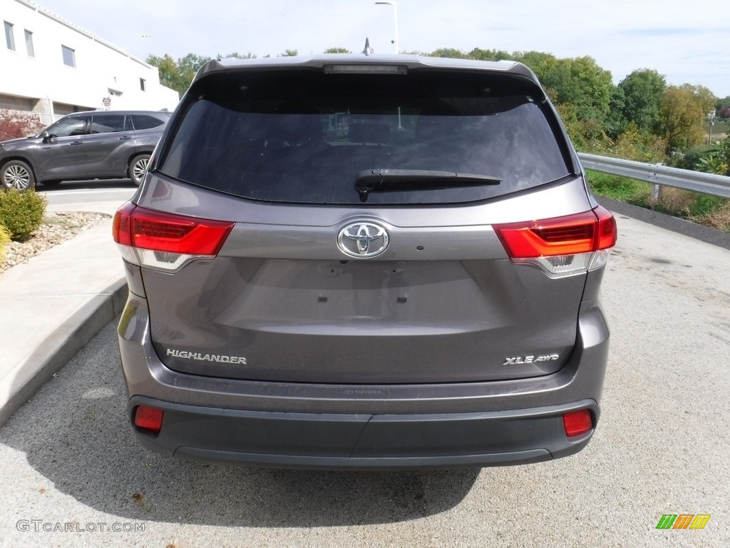 2019 Highlander XLE AWD - Predawn Gray Mica / Black photo #15