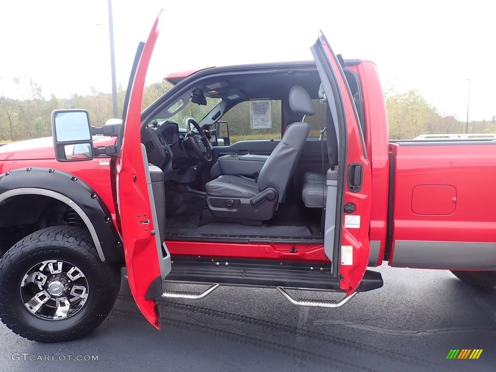 2015 F250 Super Duty XL Super Cab 4x4 - Vermillion Red / Steel photo #31