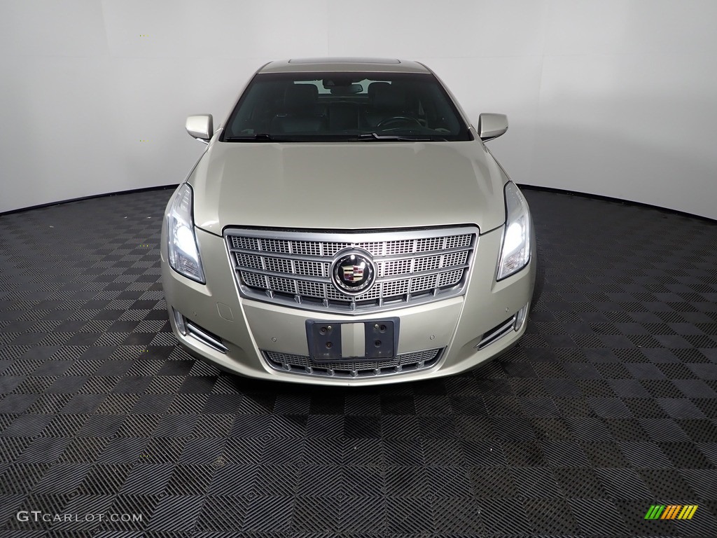 2015 XTS Platinum Sedan - Silver Coast Metallic / Platinum Jet Black/Light Wheat photo #6