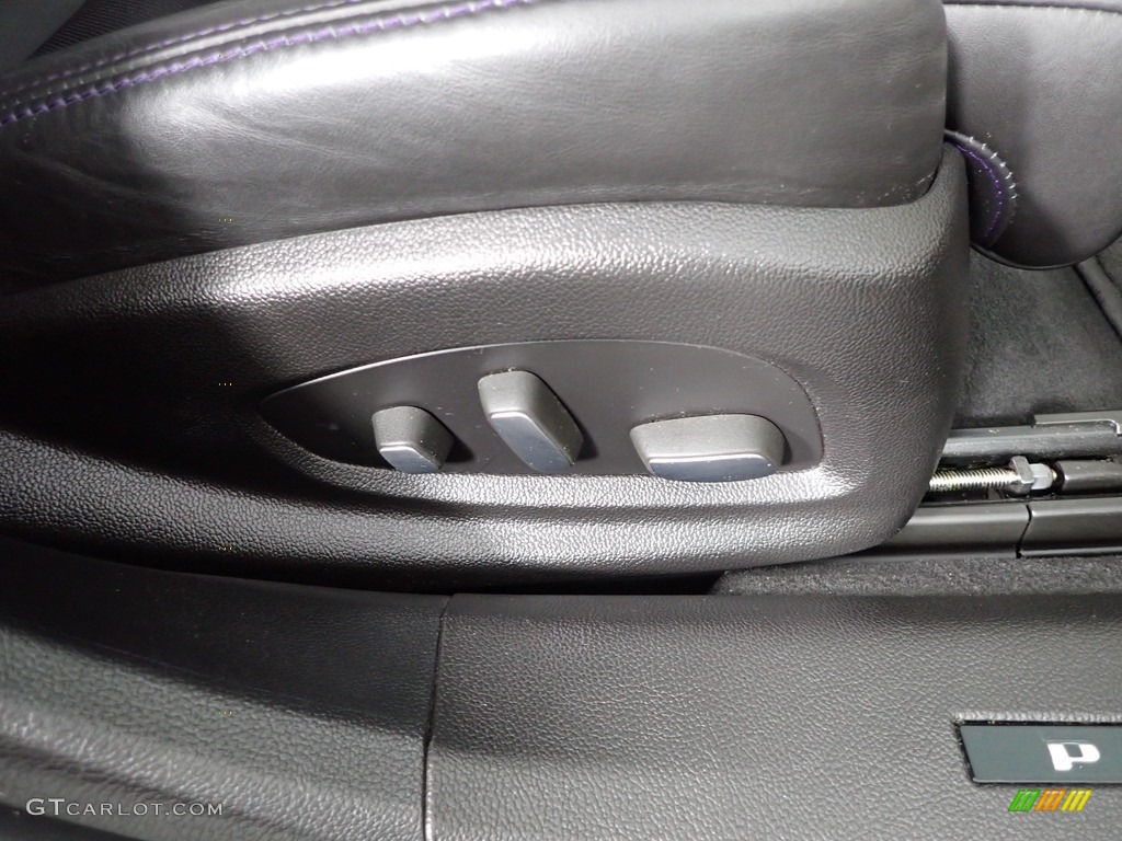 2015 Cadillac XTS Platinum Sedan Front Seat Photos