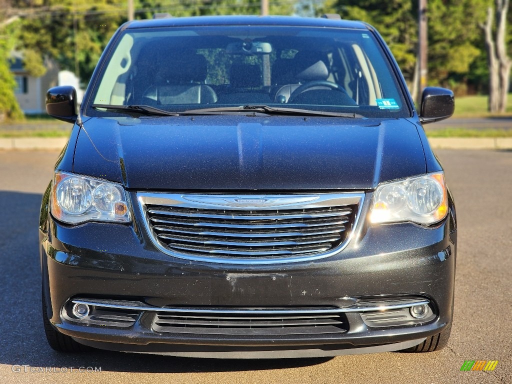 2015 Town & Country Touring - Brilliant Black Crystal Pearl / Black/Light Graystone photo #3