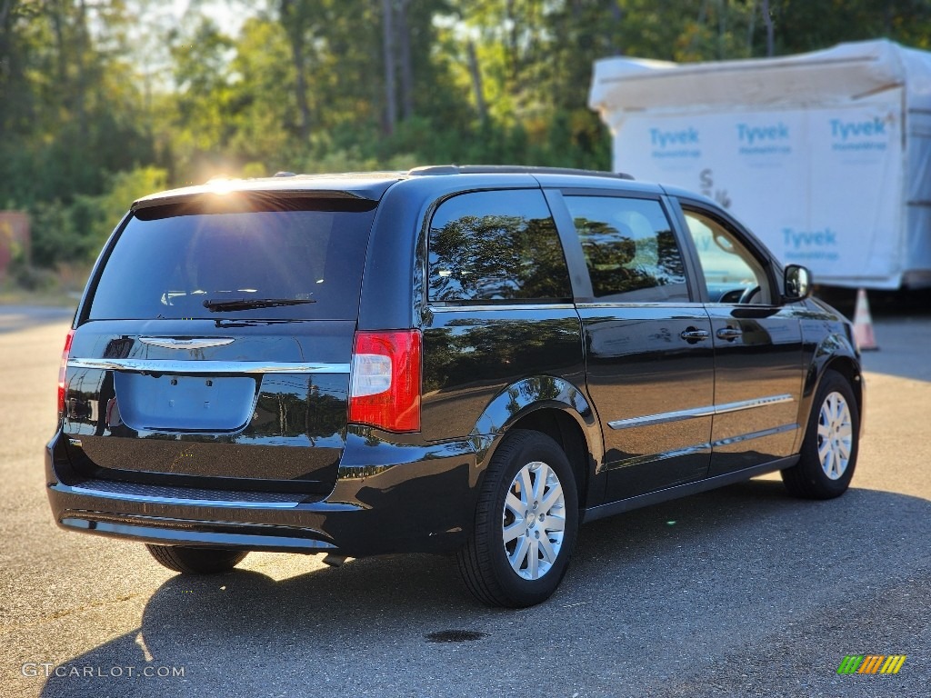 2015 Town & Country Touring - Brilliant Black Crystal Pearl / Black/Light Graystone photo #7