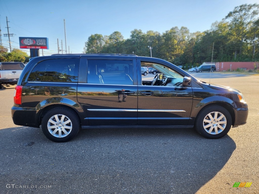 2015 Town & Country Touring - Brilliant Black Crystal Pearl / Black/Light Graystone photo #8