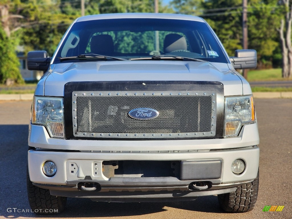 2010 F150 STX SuperCab 4x4 - Ingot Silver Metallic / Medium Stone photo #3