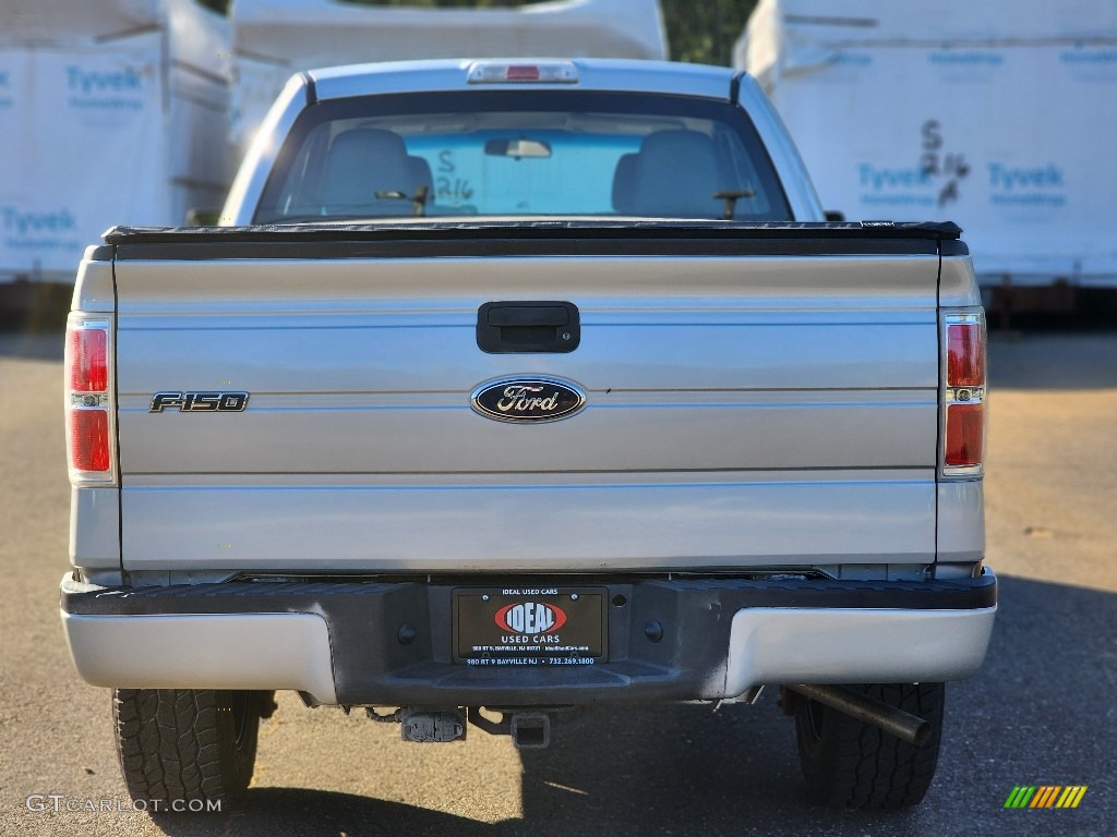 2010 F150 STX SuperCab 4x4 - Ingot Silver Metallic / Medium Stone photo #6