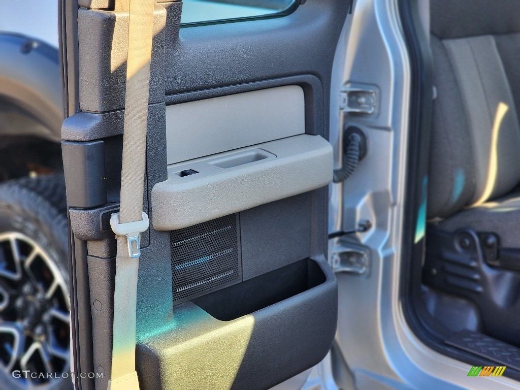 2010 F150 STX SuperCab 4x4 - Ingot Silver Metallic / Medium Stone photo #15