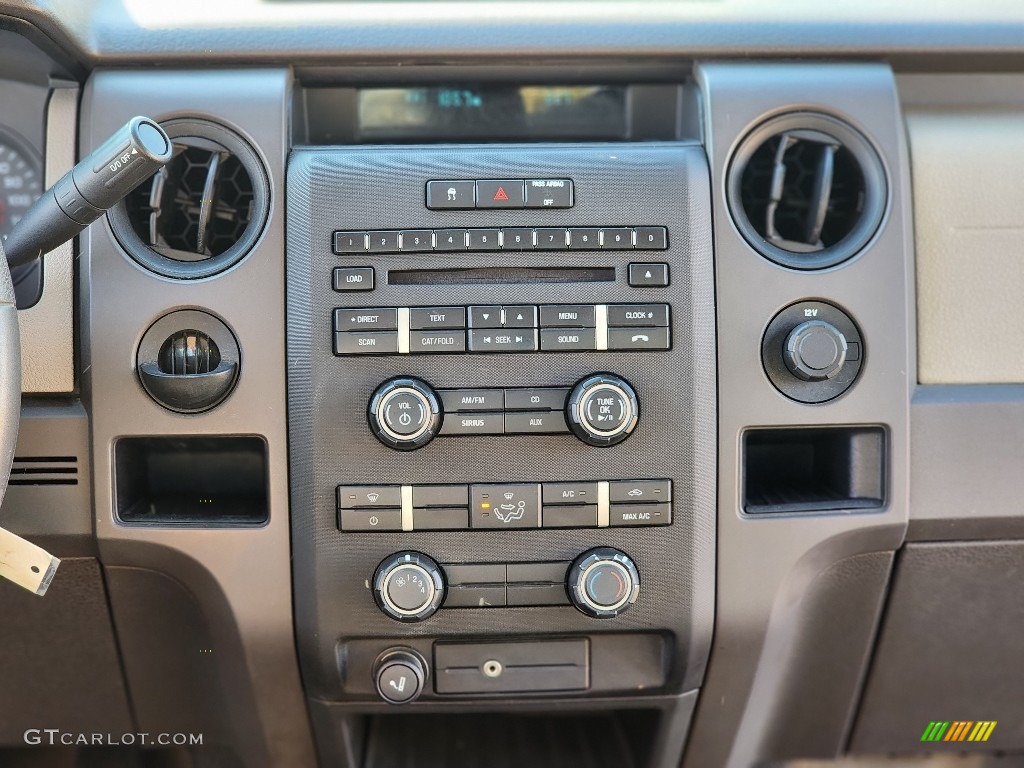 2010 F150 STX SuperCab 4x4 - Ingot Silver Metallic / Medium Stone photo #18