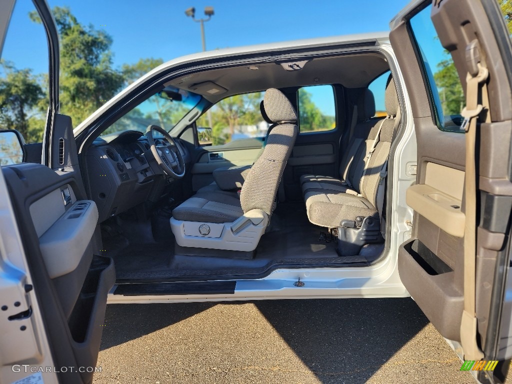 2010 F150 STX SuperCab 4x4 - Ingot Silver Metallic / Medium Stone photo #26