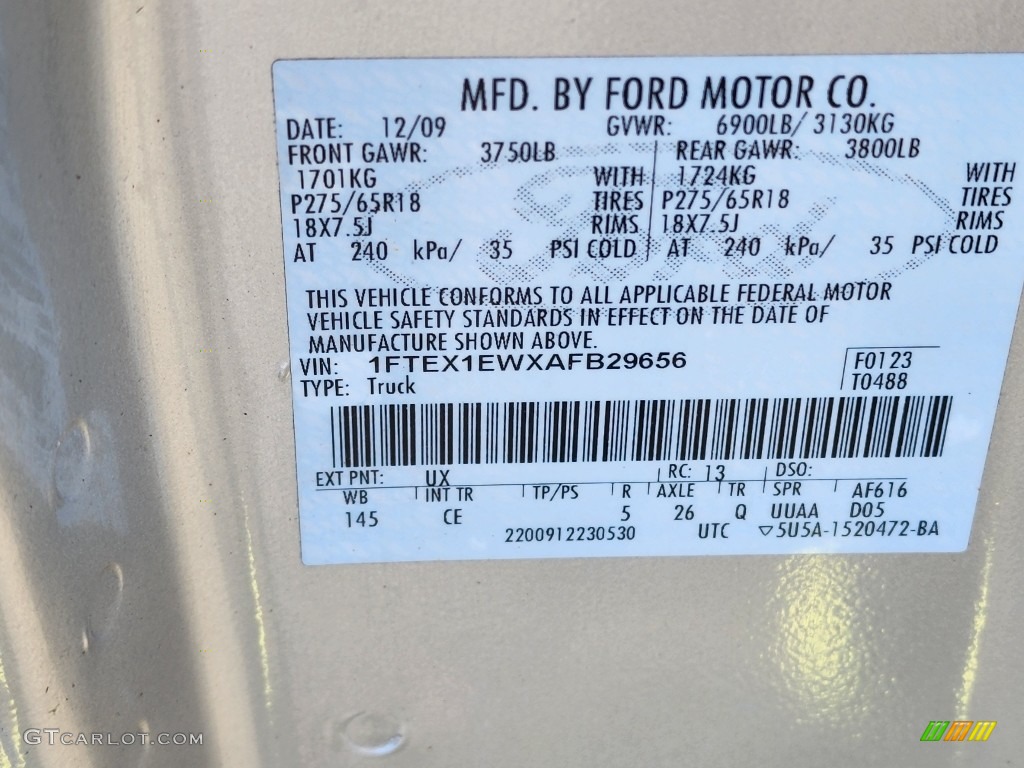 2010 F150 STX SuperCab 4x4 - Ingot Silver Metallic / Medium Stone photo #30