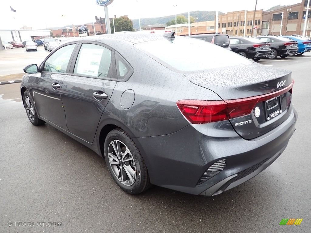 2023 Forte LXS - Gravity Gray / Black photo #6