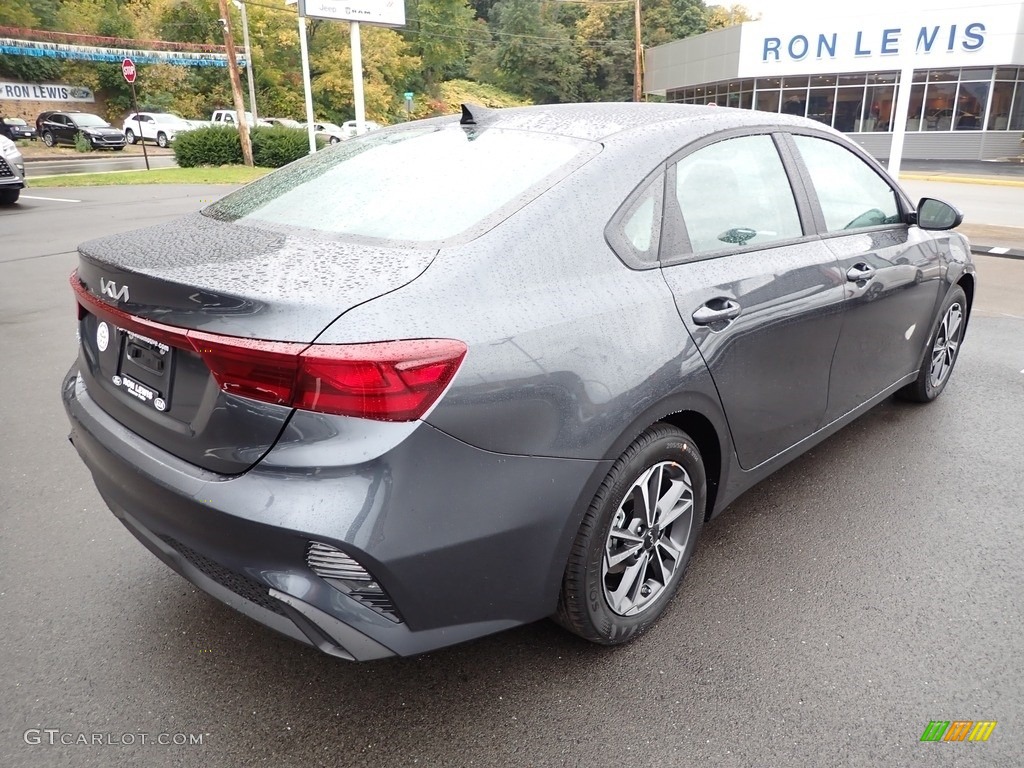 2023 Forte LXS - Gravity Gray / Black photo #8