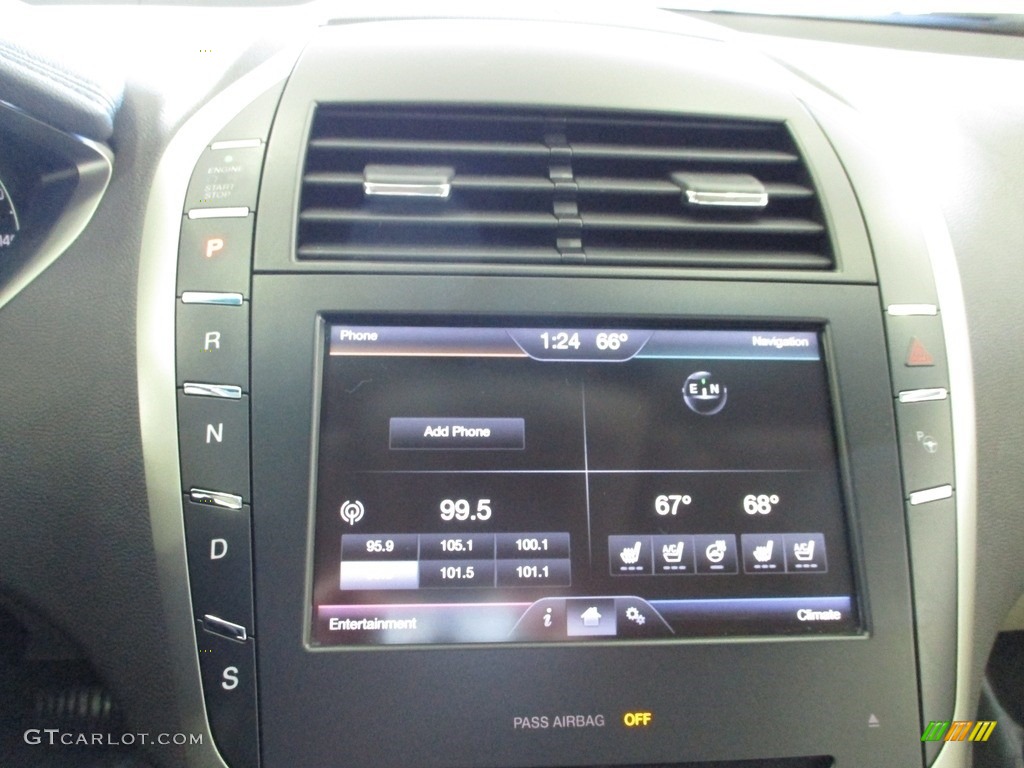 2015 Lincoln MKZ AWD Controls Photo #144996155