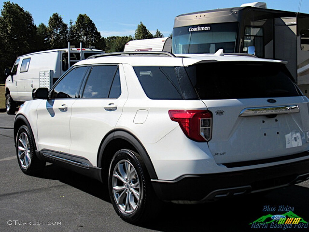 2020 Explorer XLT 4WD - Star White Metallic Tri-Coat / Sandstone photo #3