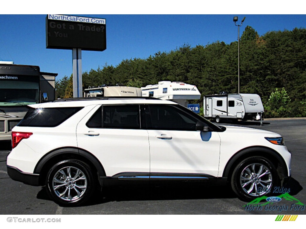 2020 Explorer XLT 4WD - Star White Metallic Tri-Coat / Sandstone photo #7