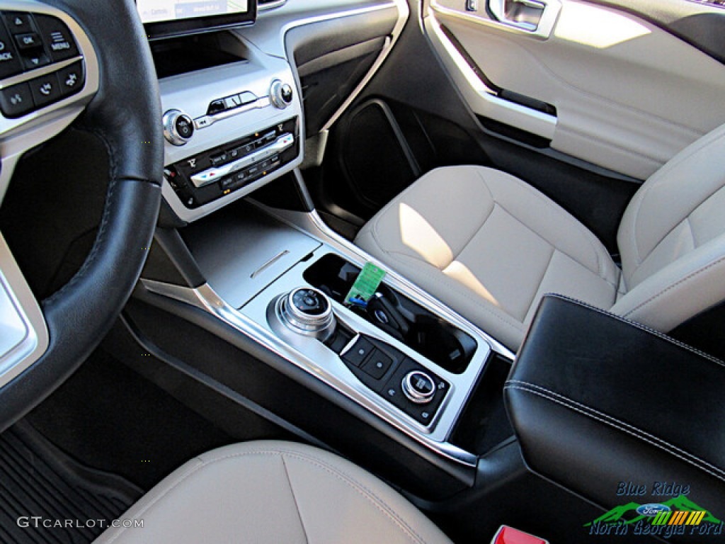 2020 Explorer XLT 4WD - Star White Metallic Tri-Coat / Sandstone photo #27