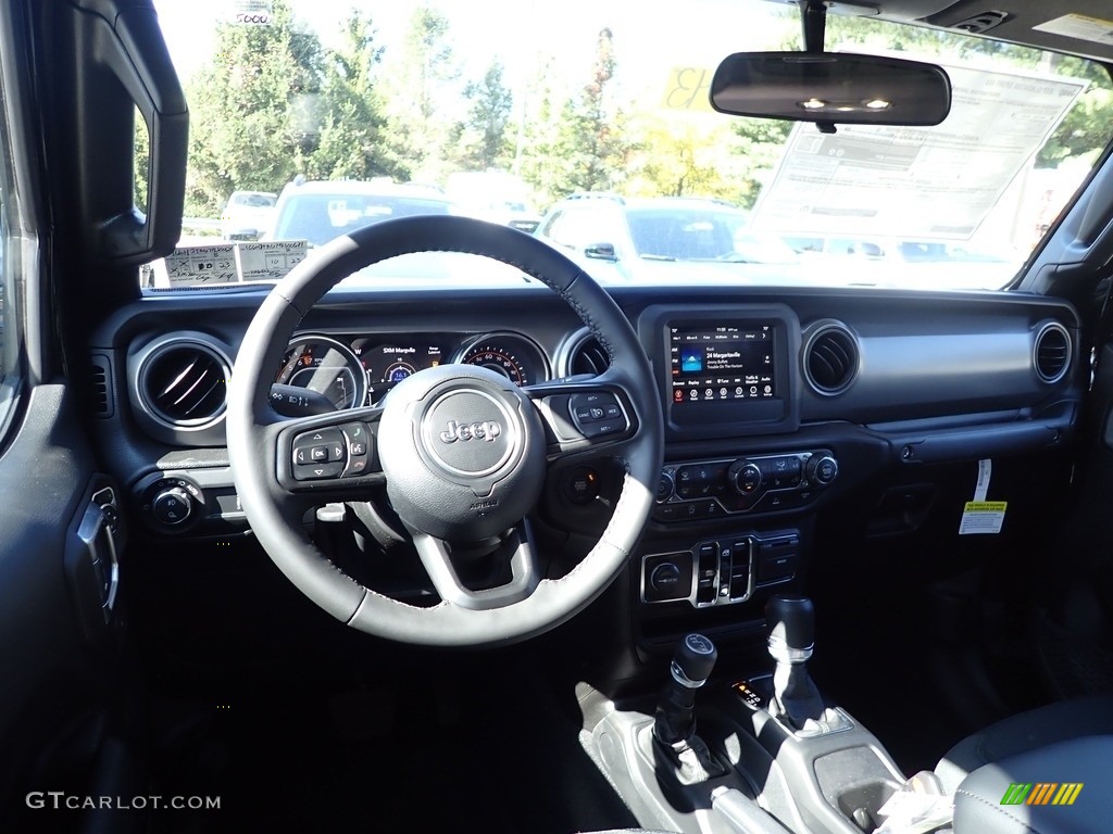2023 Jeep Gladiator Sport 4x4 Black Dashboard Photo #144998493