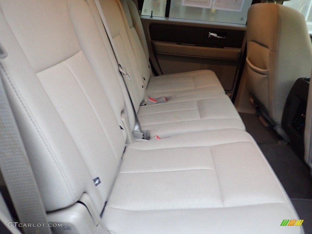 2014 Ford Expedition XLT 4x4 Rear Seat Photo #145003393