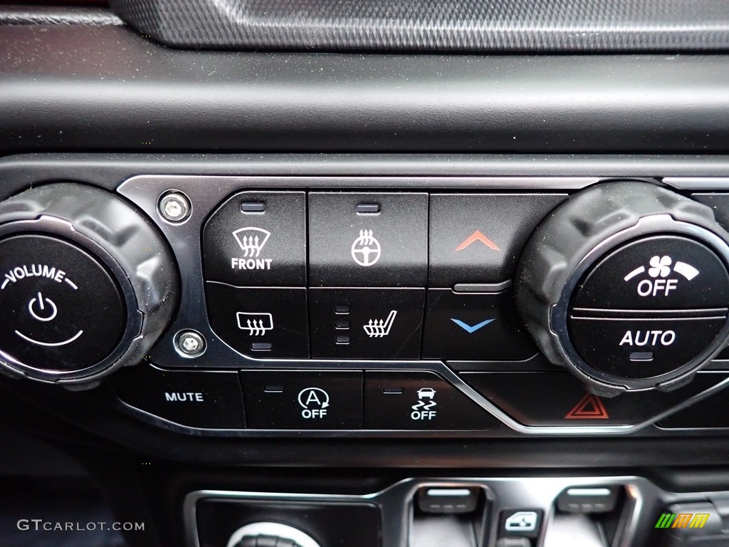2023 Jeep Wrangler Unlimited Rubicon 4x4 Controls Photo #145003600