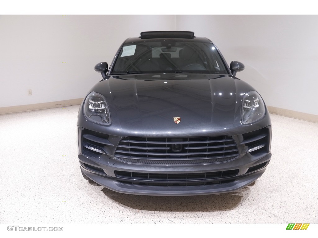 2020 Macan  - Volcano Grey Metallic / Black photo #2