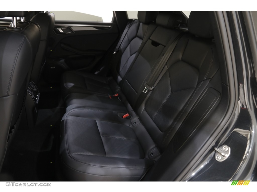 2020 Macan  - Volcano Grey Metallic / Black photo #22