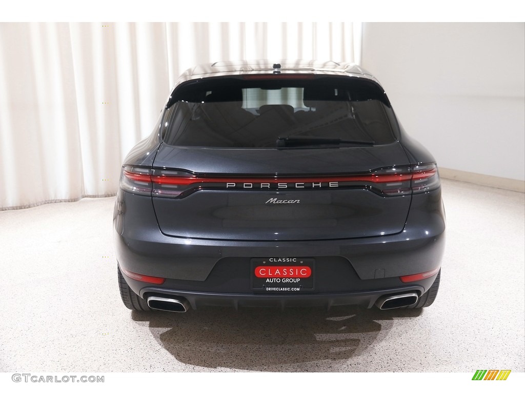 2020 Macan  - Volcano Grey Metallic / Black photo #23