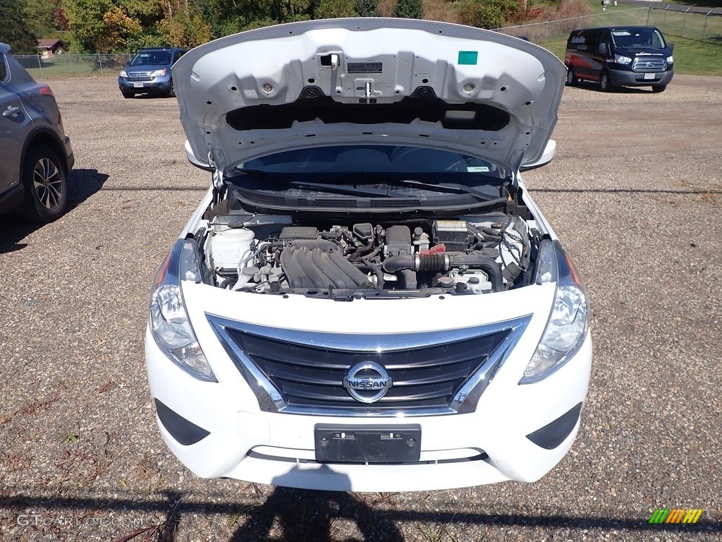 2019 Versa SV - Fresh Powder White / Charcoal photo #4