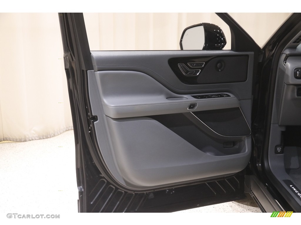 2020 Lincoln Aviator Reserve AWD Slate Gray Door Panel Photo #145007610