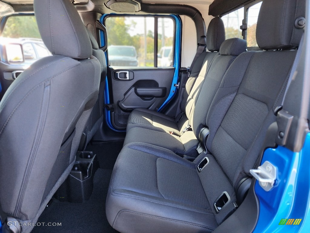 2023 Jeep Gladiator Willys 4x4 Rear Seat Photos