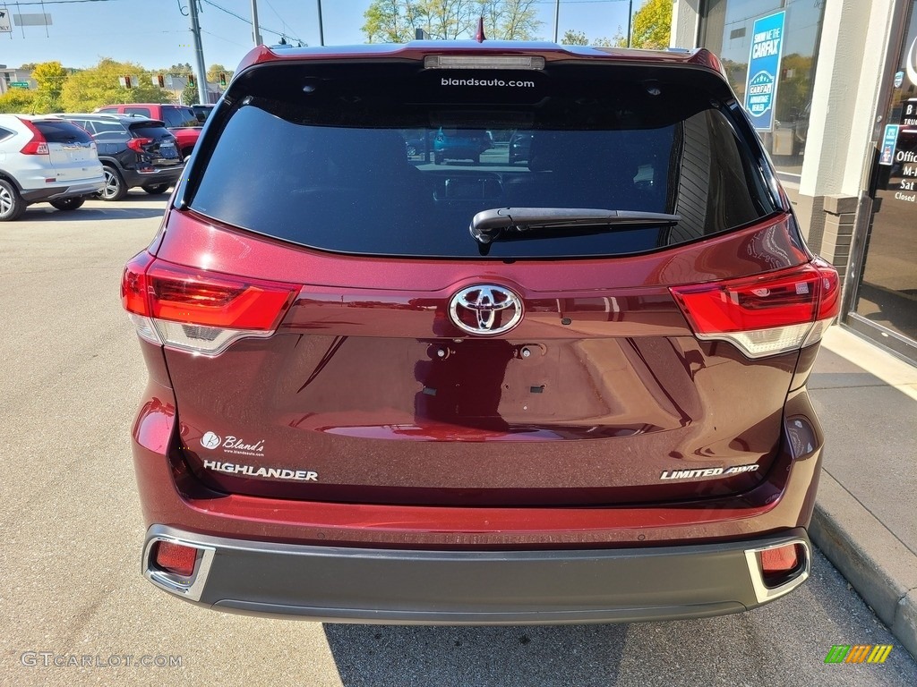 2018 Highlander Limited AWD - Ooh La La Rouge Mica / Black photo #49