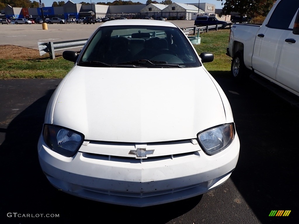 2005 Cavalier Sedan - Summit White / Graphite Gray photo #2