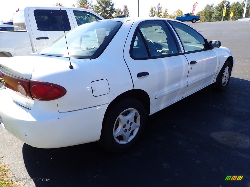 2005 Cavalier Sedan - Summit White / Graphite Gray photo #6