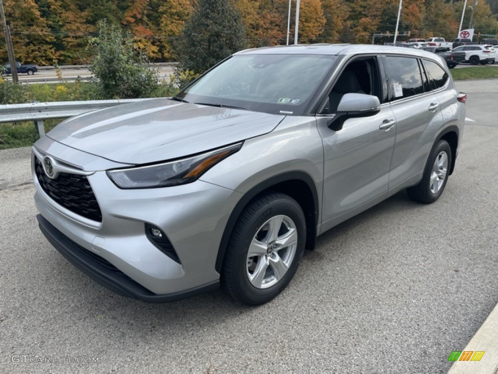 Celestial Silver Metallic 2022 Toyota Highlander LE AWD Exterior Photo #145011586