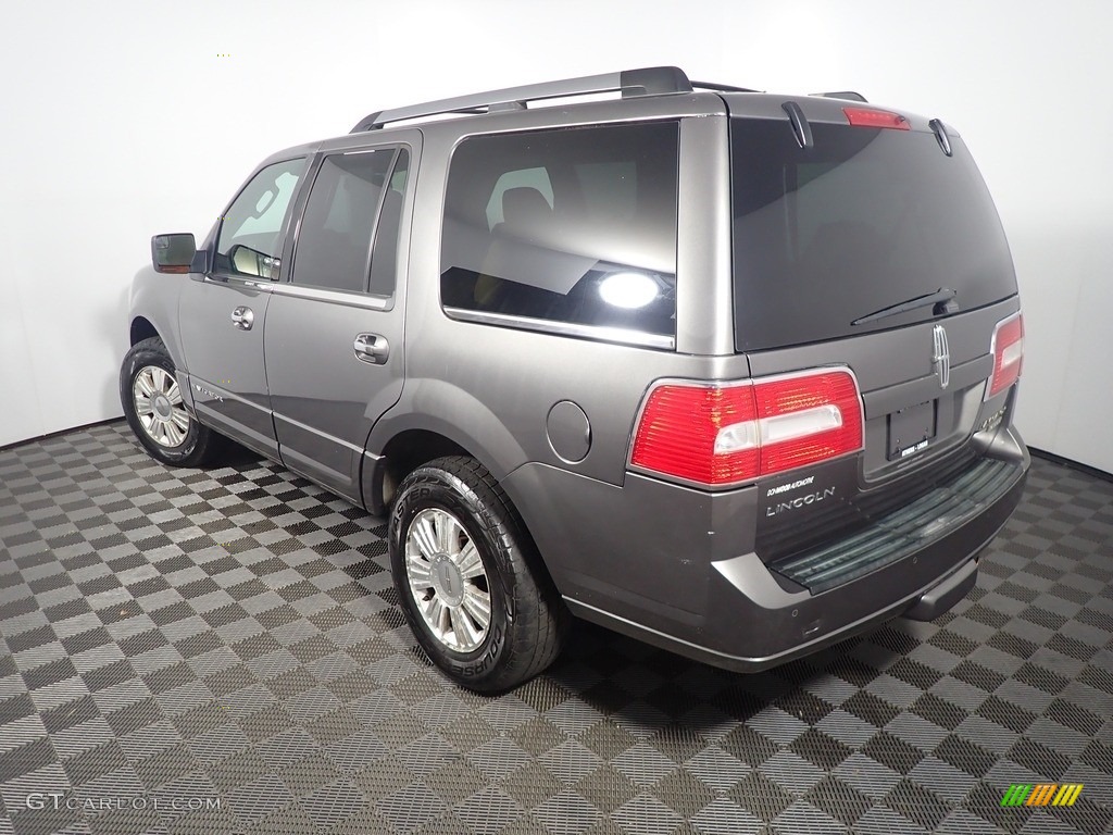 2012 Navigator 4x4 - Sterling Grey Metallic / Charcoal Black photo #12