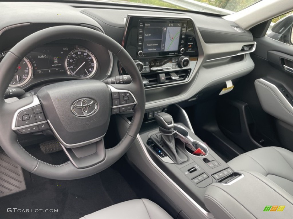 Graphite Interior 2022 Toyota Highlander XLE AWD Photo #145013287