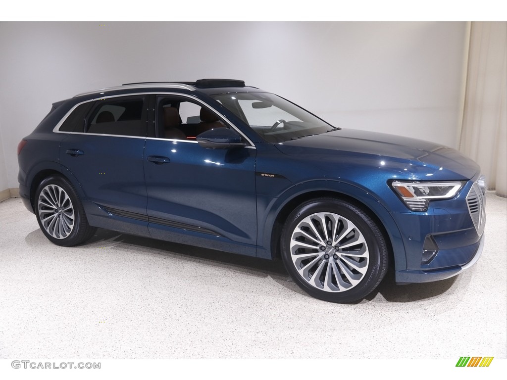 Galaxy Blue Metallic 2019 Audi e-tron Prestige quattro Exterior Photo #145013329