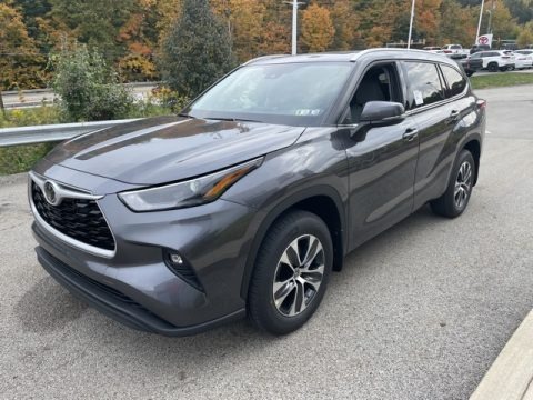 2022 Toyota Highlander XLE AWD Data, Info and Specs