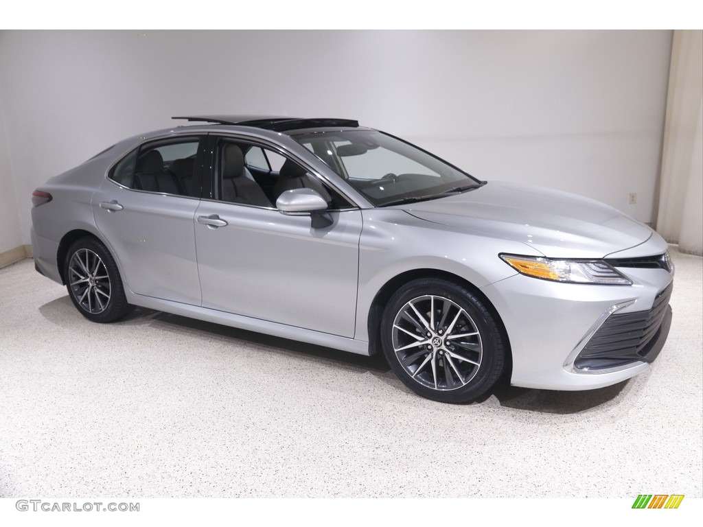 Celestial Silver Metallic 2021 Toyota Camry XLE Exterior Photo #145013866