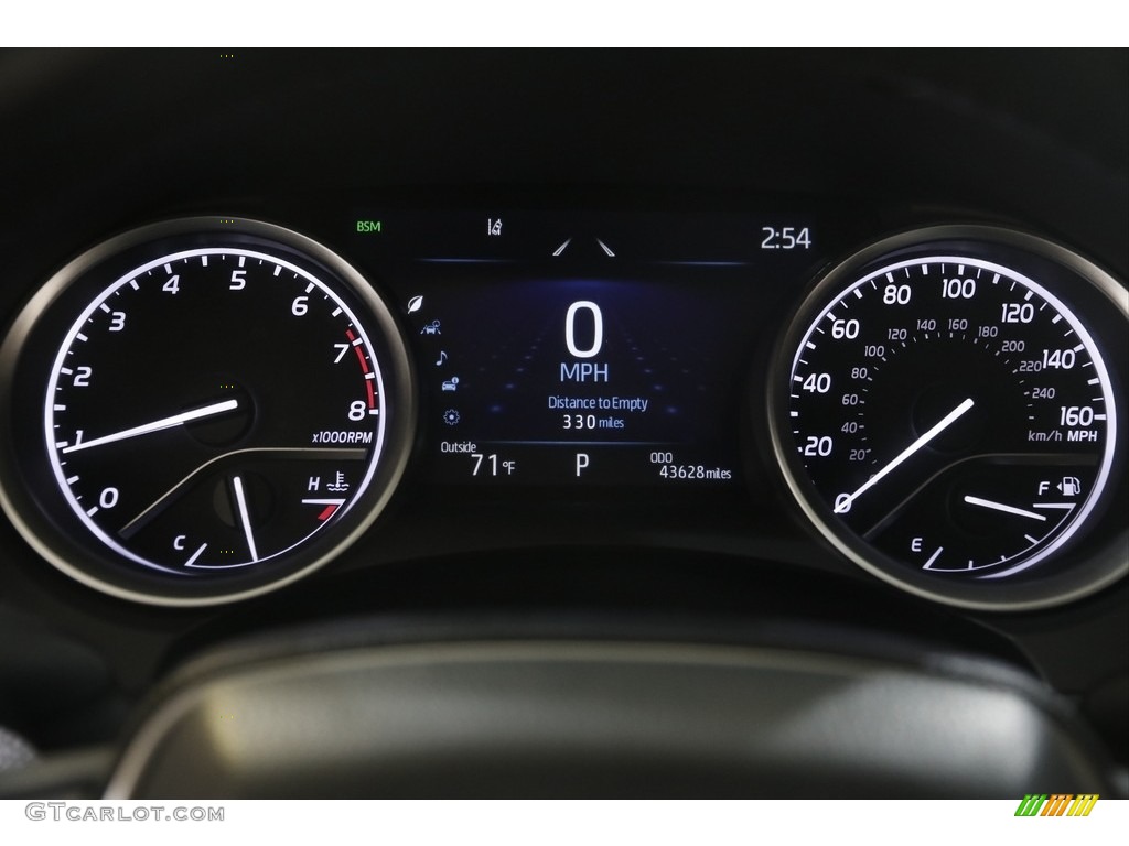 2021 Toyota Camry XLE Gauges Photos