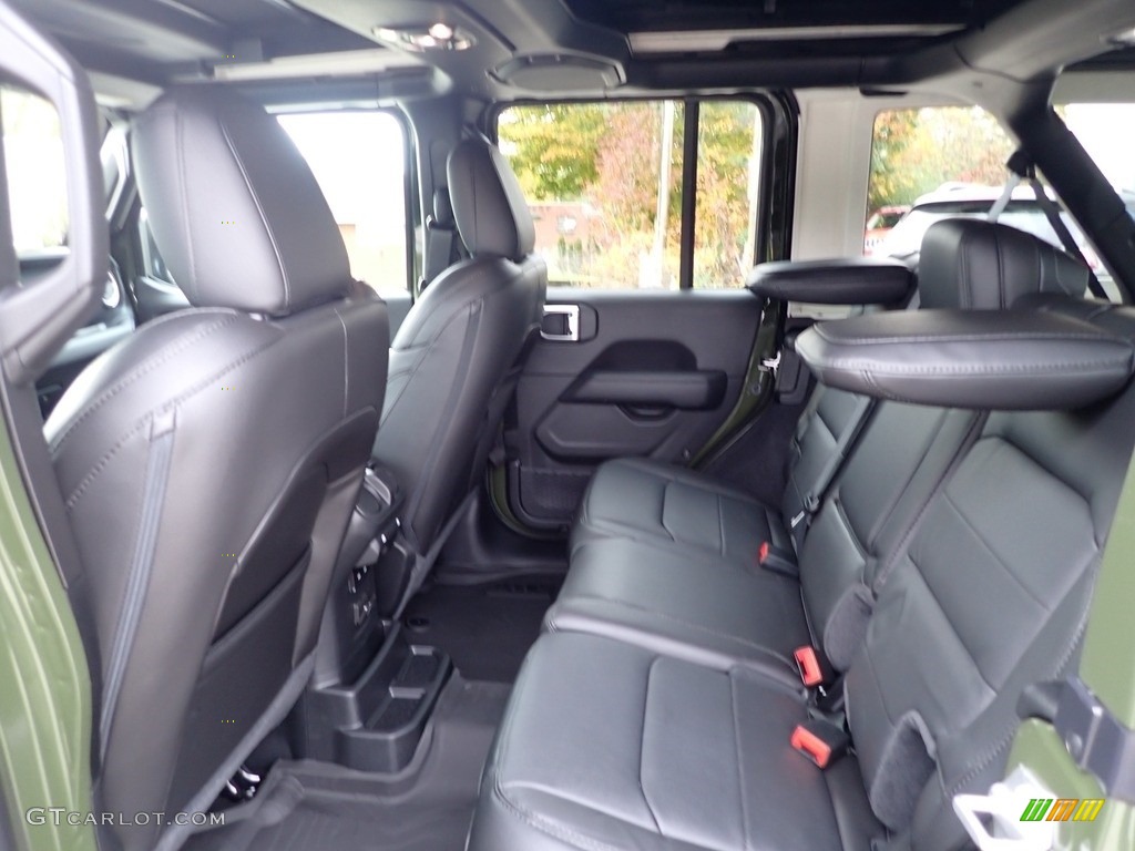 2023 Jeep Wrangler Unlimited Sahara Altitude 4x4 Rear Seat Photos