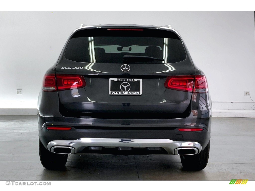 2020 GLC 300 - Graphite Grey Metallic / Black photo #3