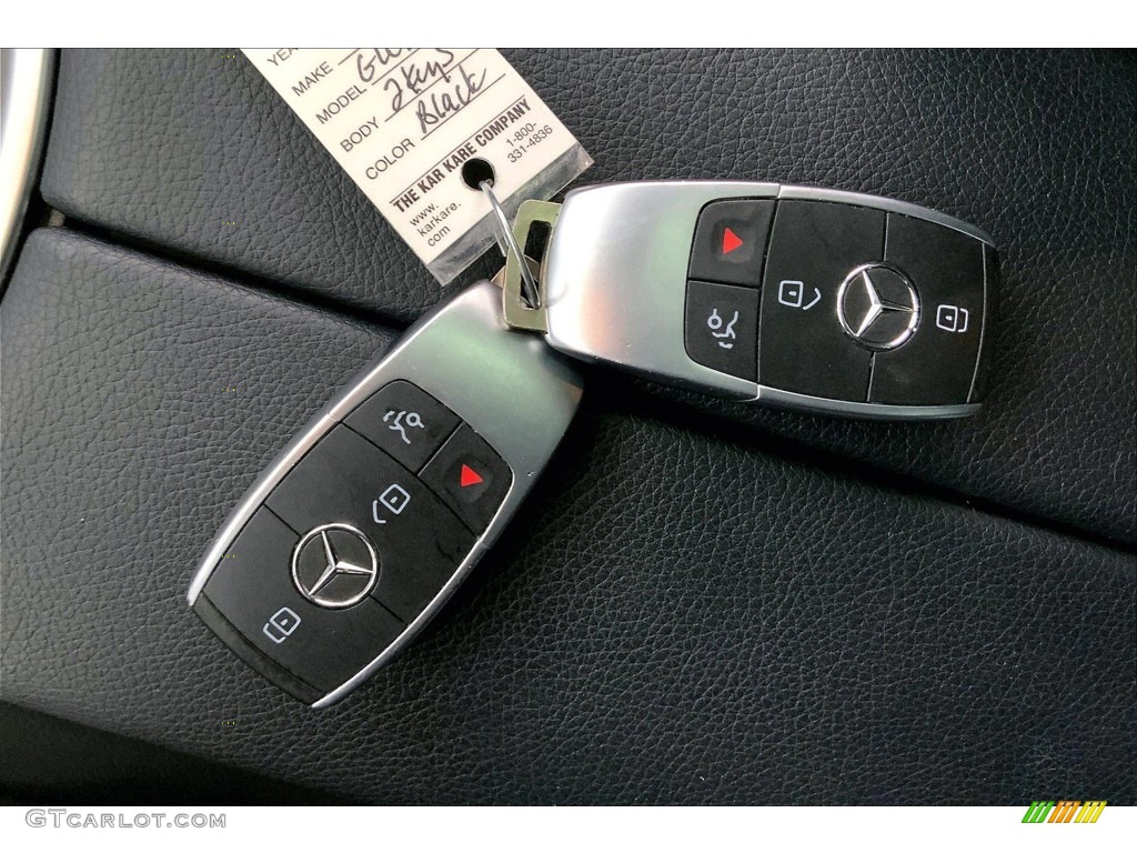 2020 GLC 300 - Graphite Grey Metallic / Black photo #11