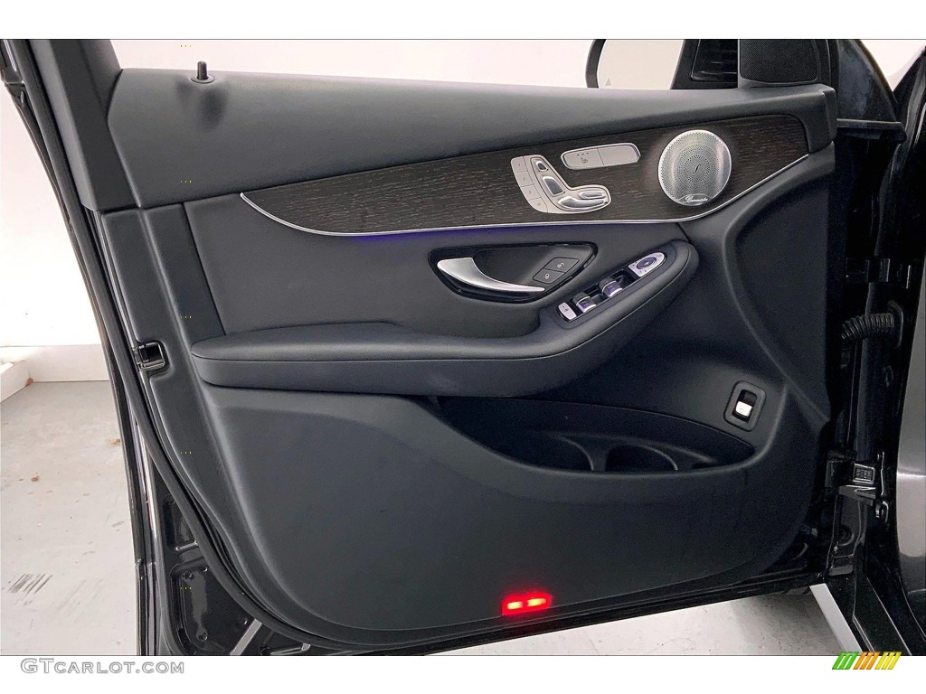 2020 GLC 300 - Graphite Grey Metallic / Black photo #26