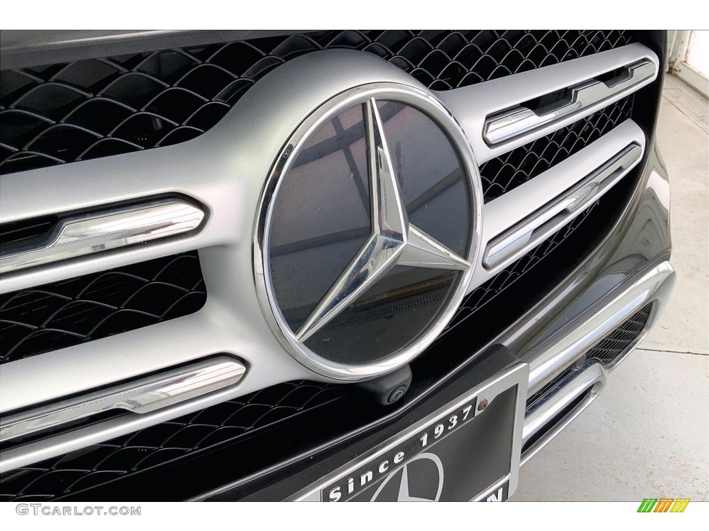 2020 GLC 300 - Graphite Grey Metallic / Black photo #30