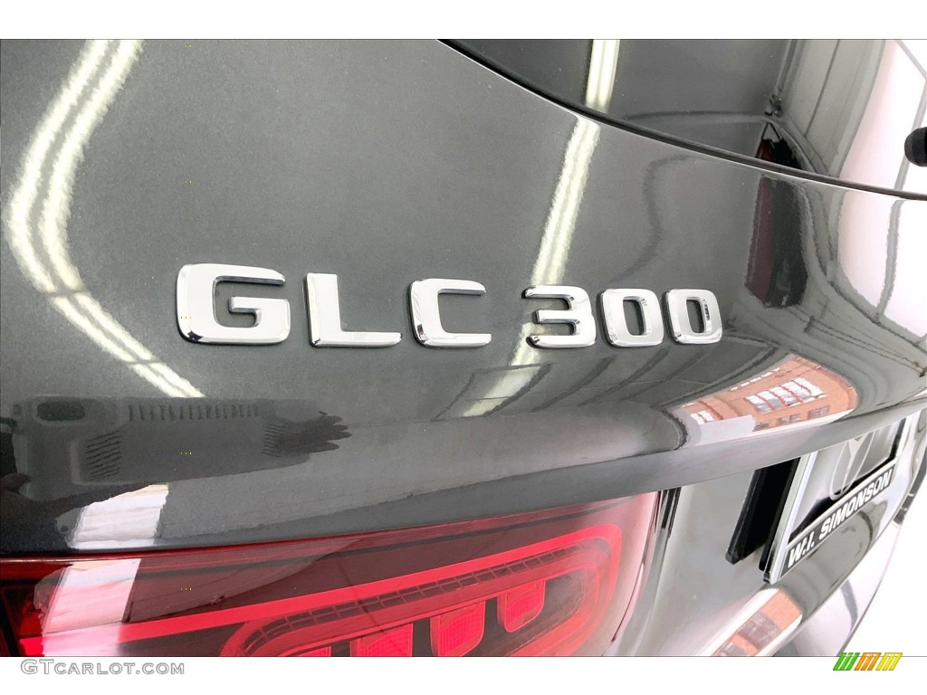 2020 GLC 300 - Graphite Grey Metallic / Black photo #31