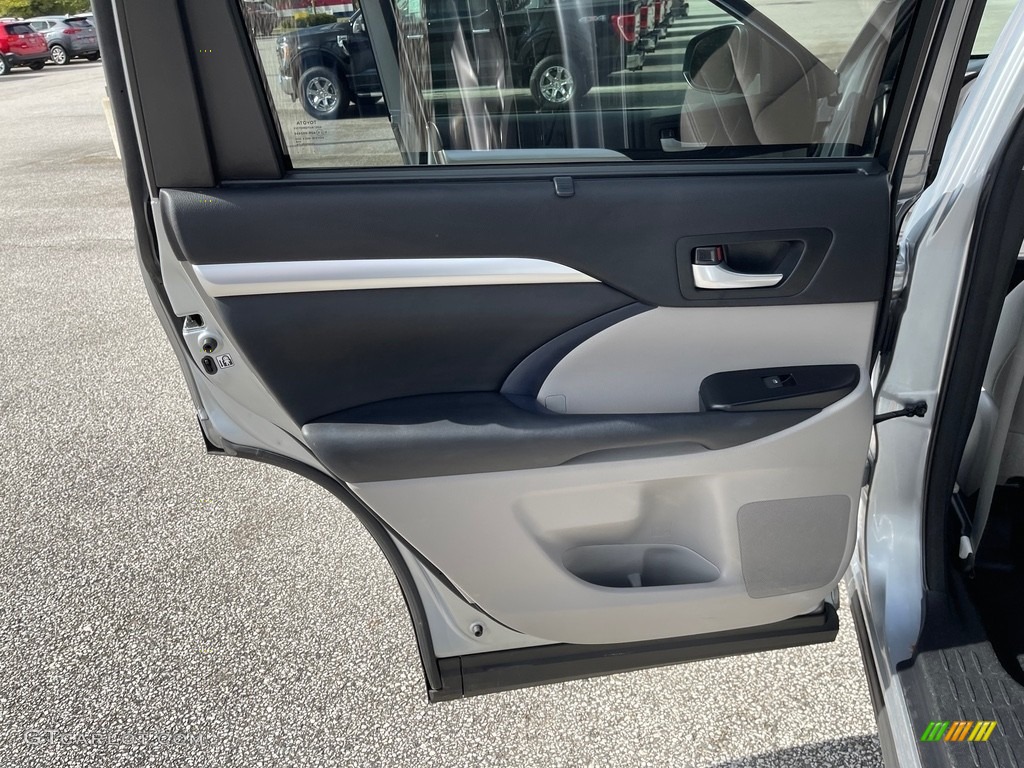2015 Highlander XLE AWD - Silver Sky Metallic / Ash photo #14