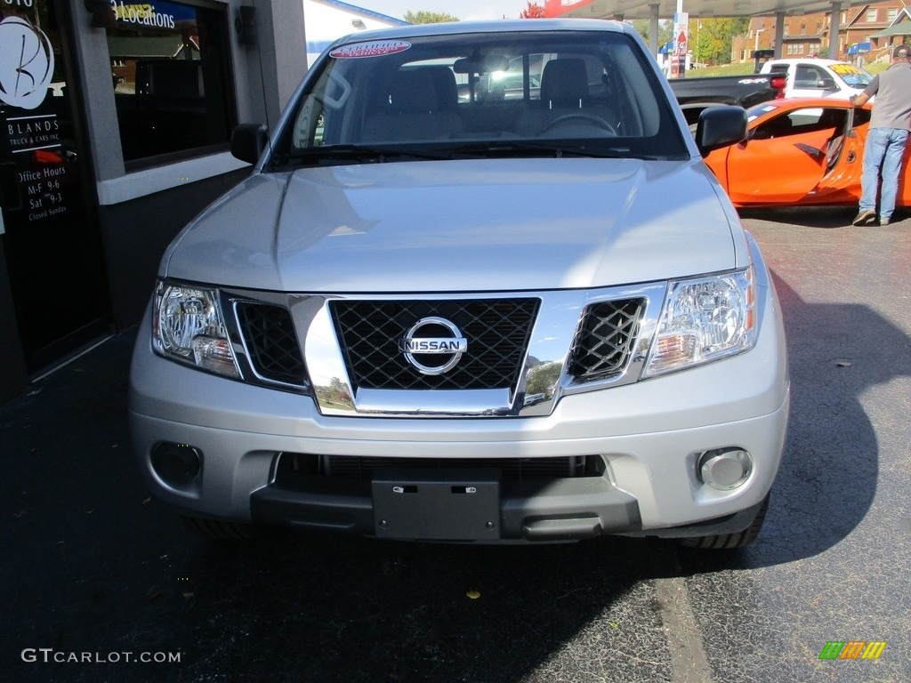 2019 Frontier SV Crew Cab - Brilliant Silver / Steel photo #22