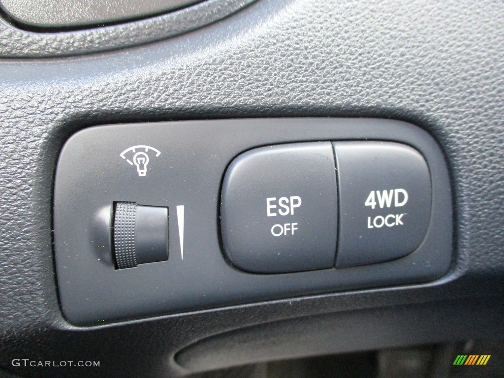 2005 Sportage EX 4WD - Smart Blue / Black photo #11